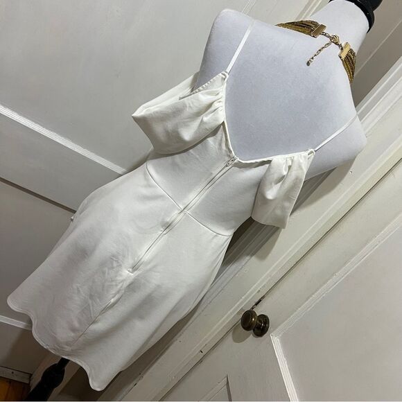 Sarah LA White Grecian Style Mini Cocktail Dress Womens Medium - Picture 4 of 12